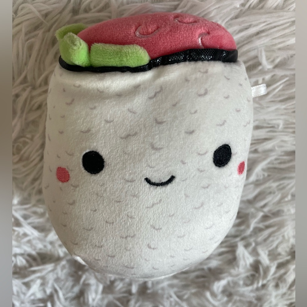Squishmallow Shun The Sushi Roll Snack 6” Kellytoy Plush Japanese Food Squish